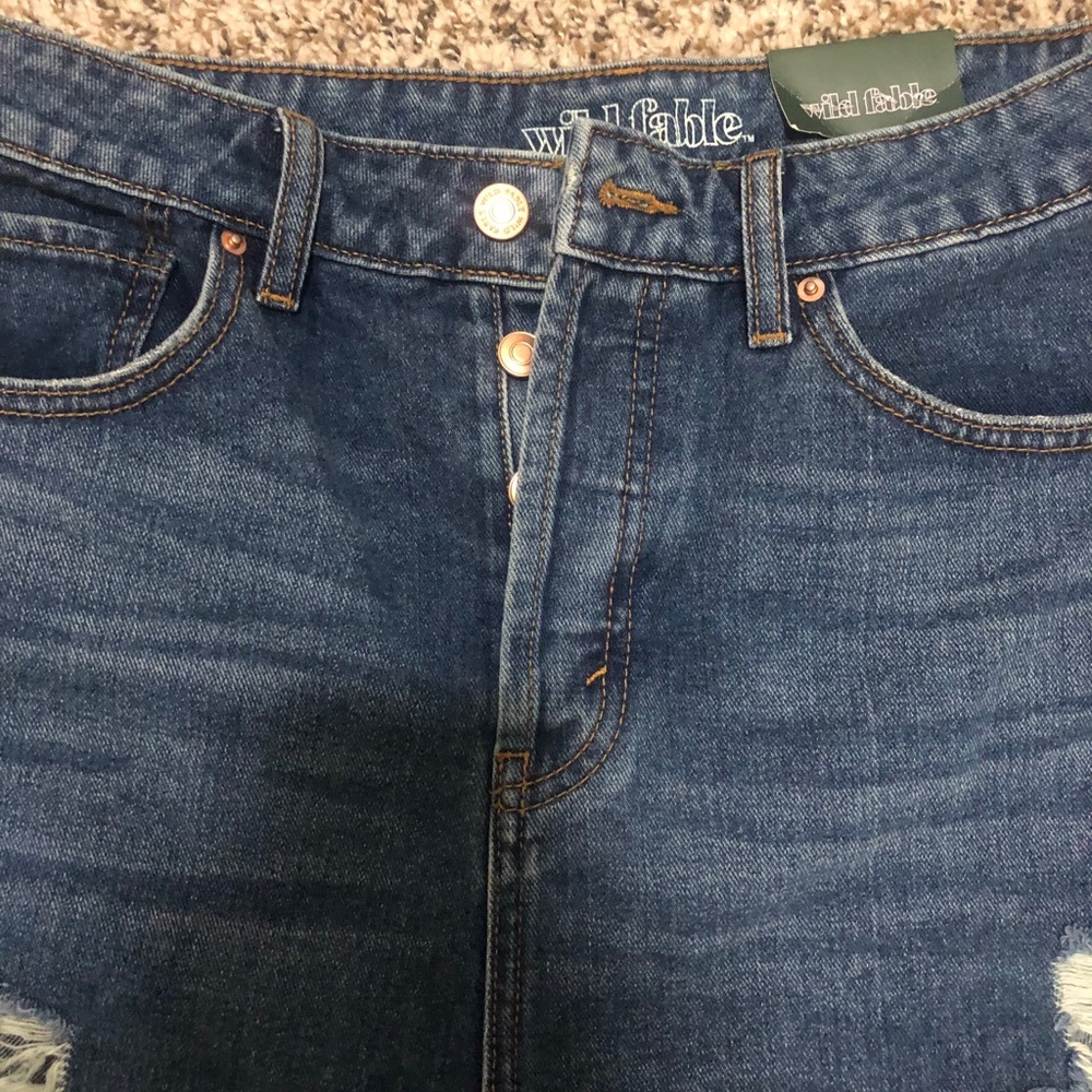 High Rise Shorts - Picture 5 of 6